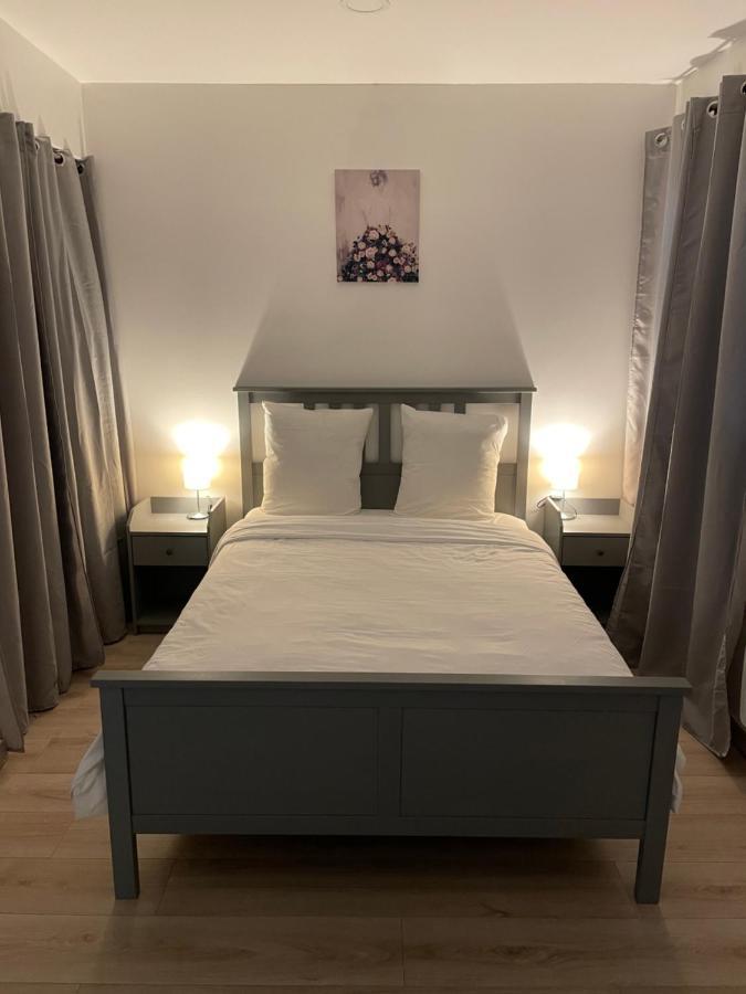 Residence Chene- 15 Mn De Paris Et 05 Mn D'Orly Aeroport วีรี-ชาตีญง ภายนอก รูปภาพ