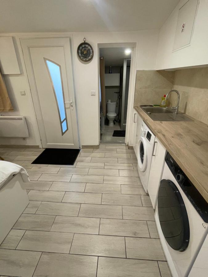Residence Chene- 15 Mn De Paris Et 05 Mn D'Orly Aeroport วีรี-ชาตีญง ภายนอก รูปภาพ