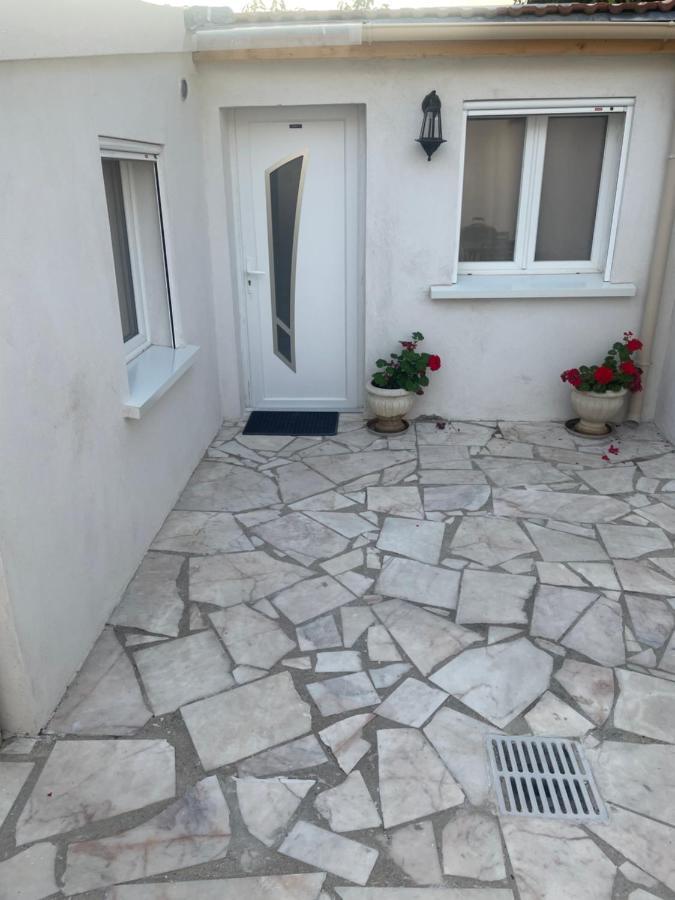 Residence Chene- 15 Mn De Paris Et 05 Mn D'Orly Aeroport วีรี-ชาตีญง ภายนอก รูปภาพ