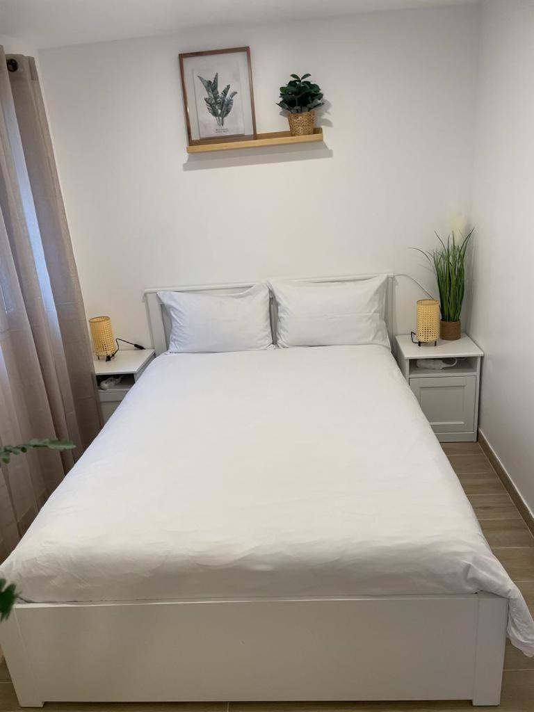 Residence Chene- 15 Mn De Paris Et 05 Mn D'Orly Aeroport วีรี-ชาตีญง ภายนอก รูปภาพ