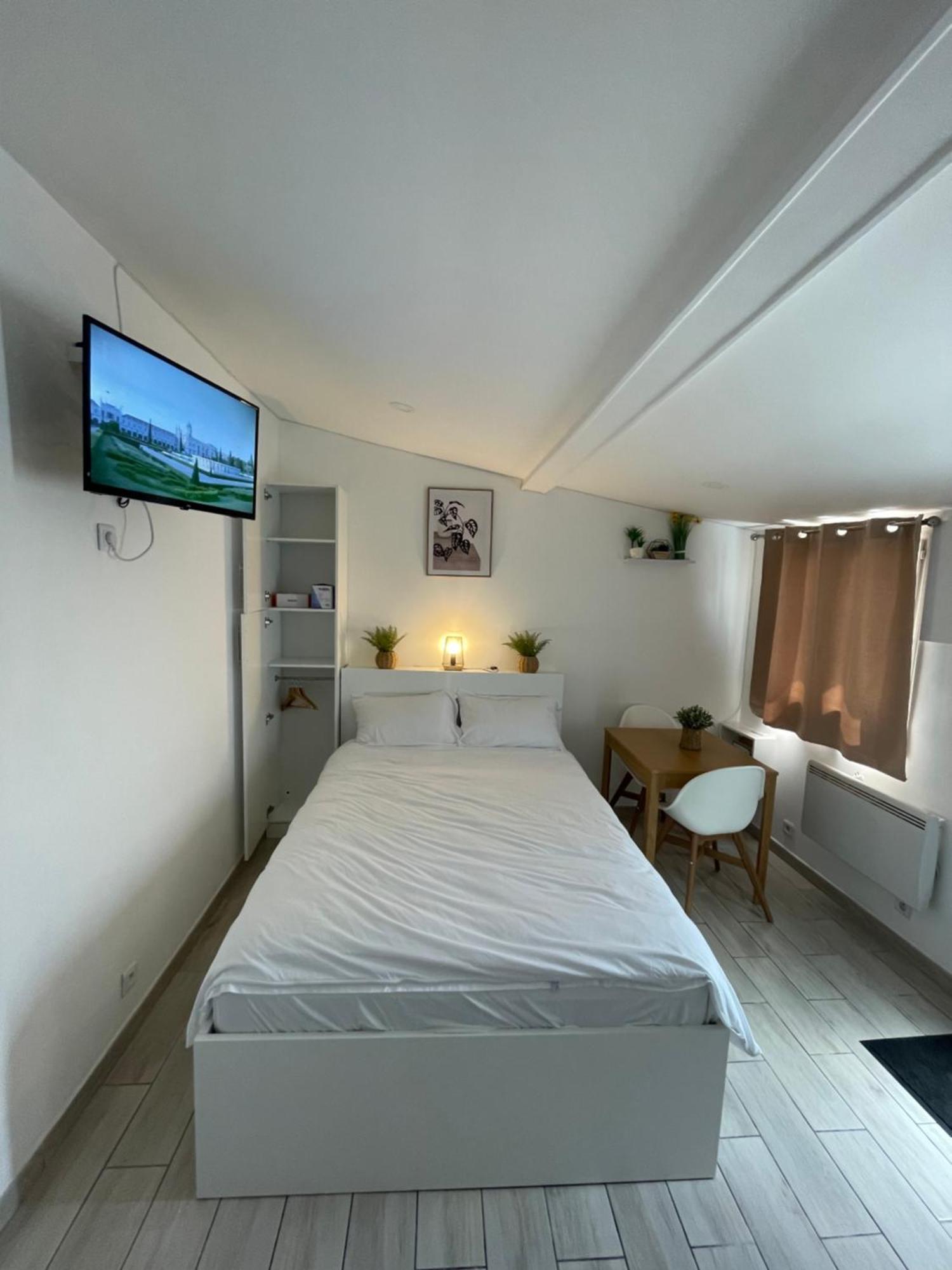 Residence Chene- 15 Mn De Paris Et 05 Mn D'Orly Aeroport วีรี-ชาตีญง ภายนอก รูปภาพ