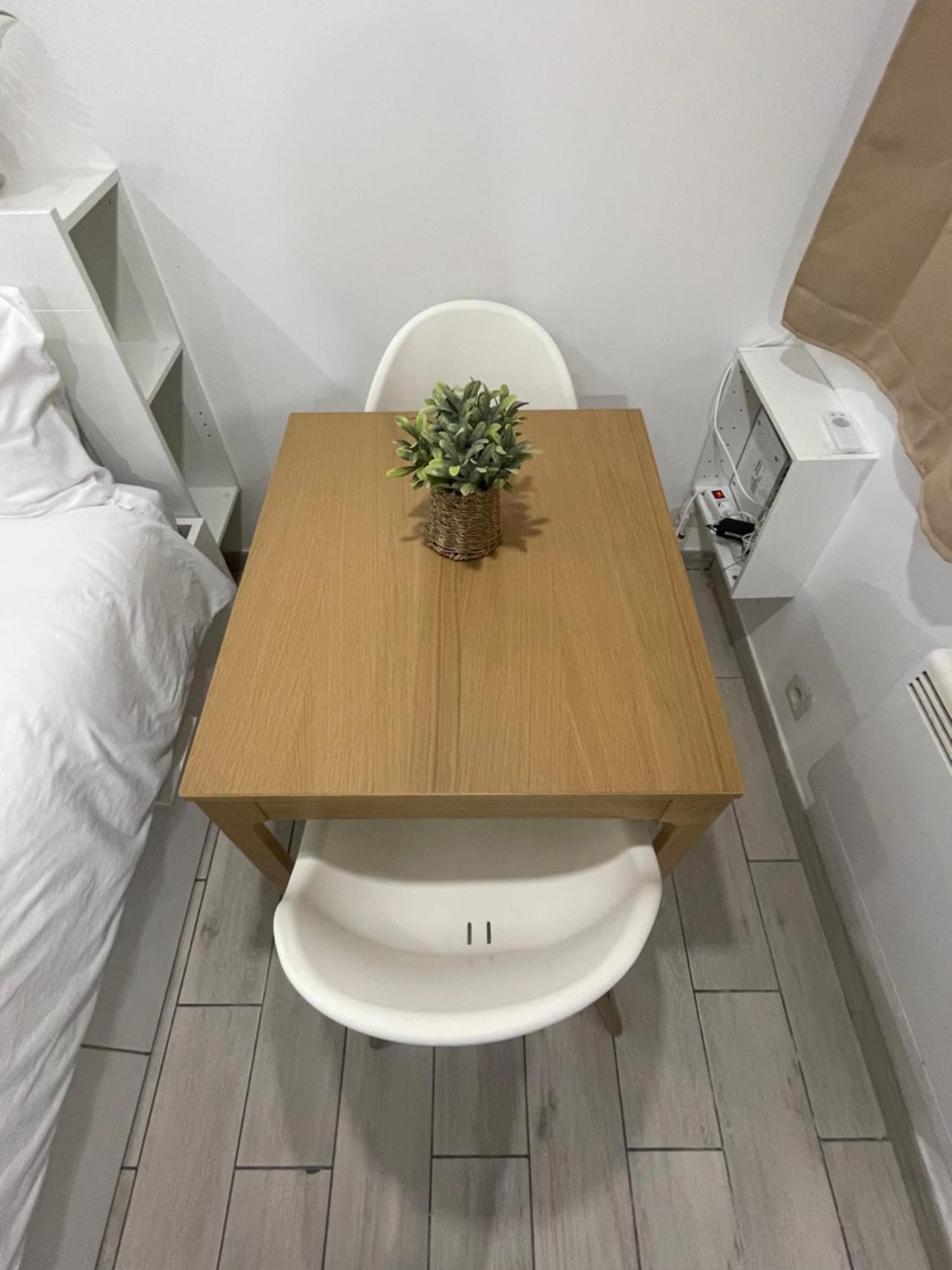 Residence Chene- 15 Mn De Paris Et 05 Mn D'Orly Aeroport วีรี-ชาตีญง ภายนอก รูปภาพ